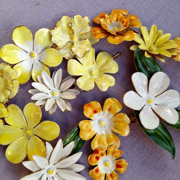 Vintage Sandor Enamel Flower Necklace - Picture 4 of 8